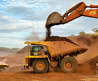 J.Lanfranco aide l'industrie minière et l'industrie de transformation à se creuser les méninges